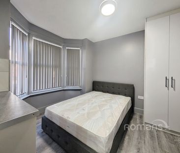 property to rent - Photo 1