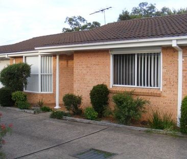 Two-Bedroom Villa in a Convenient Location - Photo 6