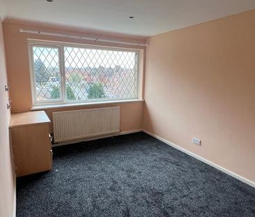 4 bedroom terraced house to rent - Photo 5