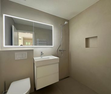Helle und moderne 2.5-Zimmer-Wohnung mit Garten und Sitzplatz - Foto 4
