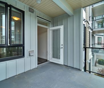The Point - 2 Bedroom + Den - Photo 6