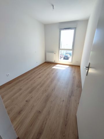 Location Appartement 3 pièces 62m² BRUGUIERES 31150 - Photo 4