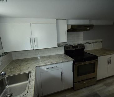 For Lease - 2176 Queensway Drive Unit# 2, Burlington, Ontario - Photo 1