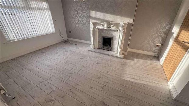 Henlow Avenue, Kirkby, L32 - Photo 1