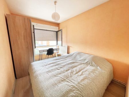 COLOCATION PROCHE FACULTE DES SCIENCES BEL F4 MEUBLE AVEC EMPLACEMENT DE PARKING – LOCATION A LA CHAMBRE - Photo 5