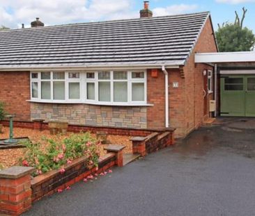 2 bedroom semi-detached bungalow to rent - Photo 2