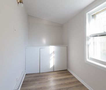 For Lease - 389 Glendale Avenue, St. Catharines, Ontario - Photo 3
