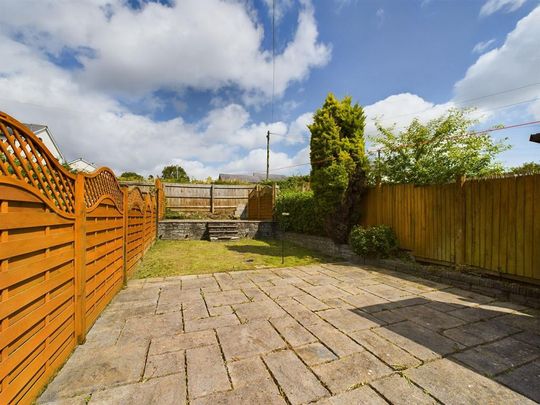 2 bedroom terraced house to rent - Photo 1