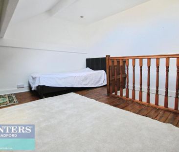 2 bedroom end of terrace house to rent - Photo 3