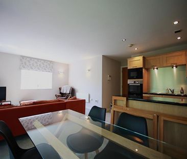 2 Bedroom Apartment To Let - Photo 3