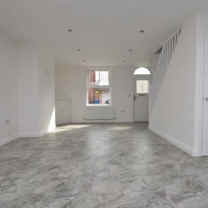 2 Bedroom Terraced House - Photo 1