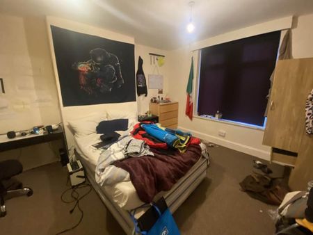 7 bedroom terraced house to rent - Photo 2