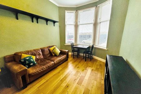 1 Bed, Ground Floor Flat - Photo 2