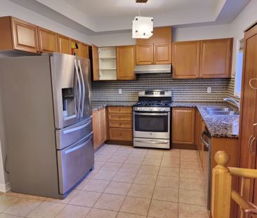 For Lease - 3373 Eglinton Avenue, Mississauga, Ontario - Photo 6