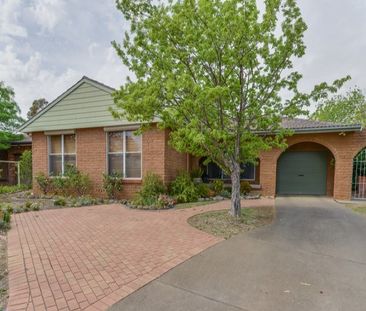 Neat & Clean 3 bedroom house in South - Photo 2