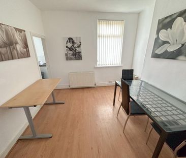 2 bedroom house to rent - Photo 3