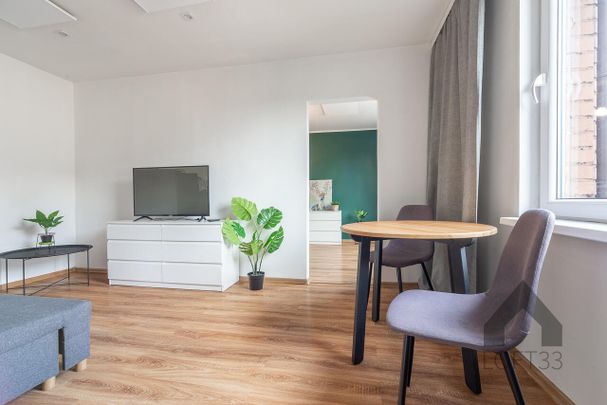 Wyposażone, dwupokojowe mieszkanie w centrum Mysłowic | Spacer 3D - Photo 1