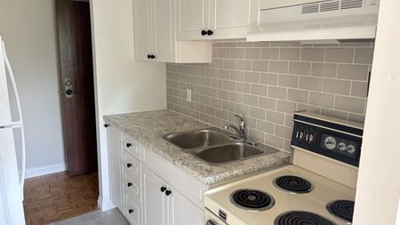 421 West Street, Orillia - Photo 5