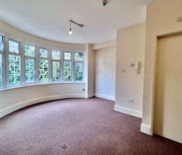 Midanbury Lane - Photo 3