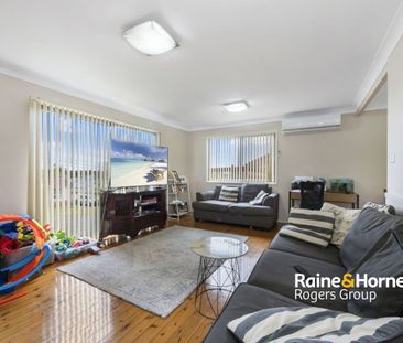 Low-Maintenance Two Bedroom Home - Photo 2