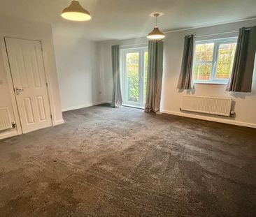 3 bed semi-detached house to rent in Lynwood Way, South Shields, NE34 - Photo 2