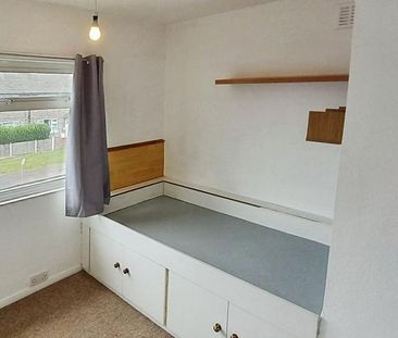 3 bedroom semi-detached house to rent - Photo 6