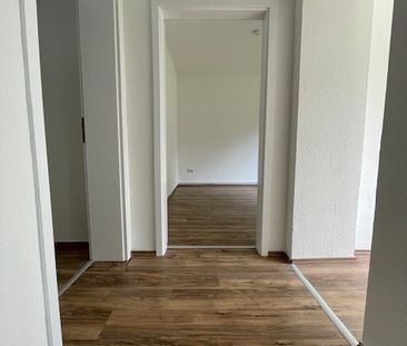 2-Zimmer-Wohnung mit kleiner EBK und ebenerdiger Dusche. - Photo 5