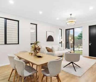 4 Bedrooms House Positioned in a convenient and family-friendly Ell... - Photo 5