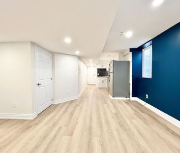 For Lease - 411 Grindstone Trail, Oakville, Ontario - Photo 1