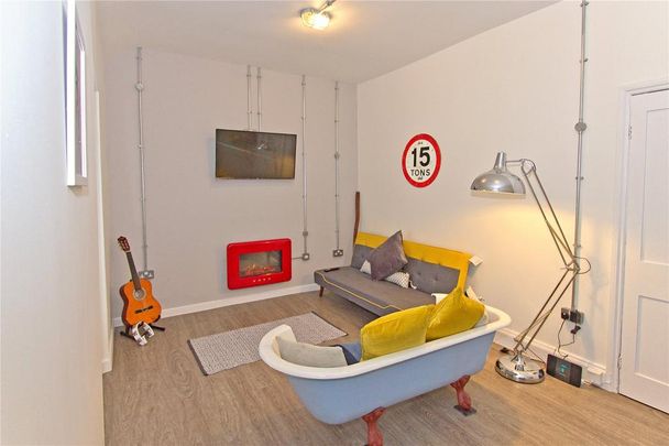 1 bedroom apartment to rent - Photo 1