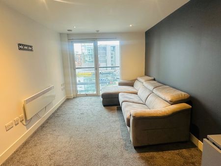 1 Bed Flat, Armouries Way, LS10 - Photo 2