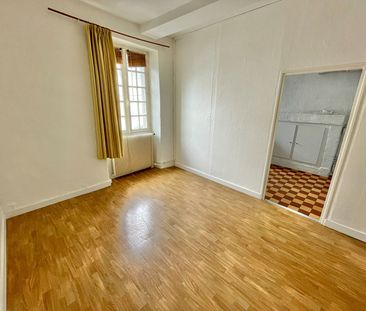 A Louer - Nantes St Clement - Appartement De Type 1 De 28,45 M² - Photo 1