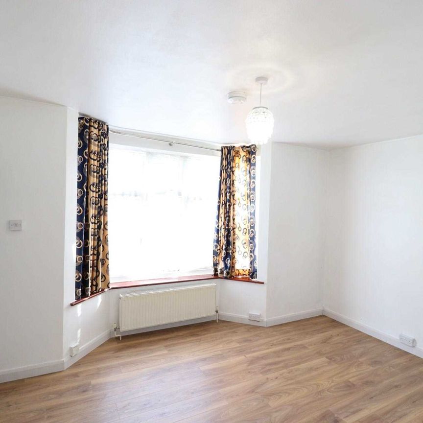 Bowerdean Road, High Wycombe - Photo 1