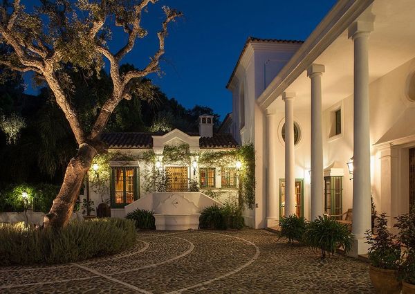 Luxury Villa for rent in Benahavís, Spain