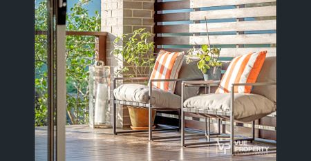 Where modern design meets peaceful living in a single-level family home - Photo 4