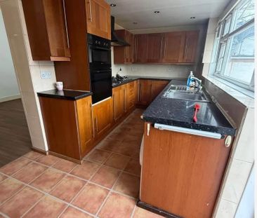 Room in a Shared House, London, IG1 - Photo 5