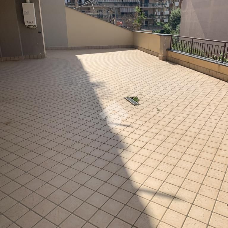 Trilocale in affitto - Photo 2