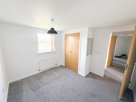 Farrier Court - Photo 4