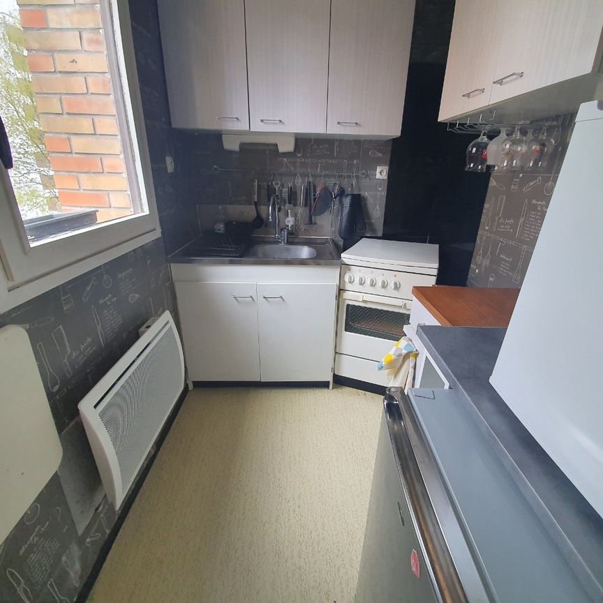 Location Appartement 1 pièce 26m² LILLE 59000 - Photo 1