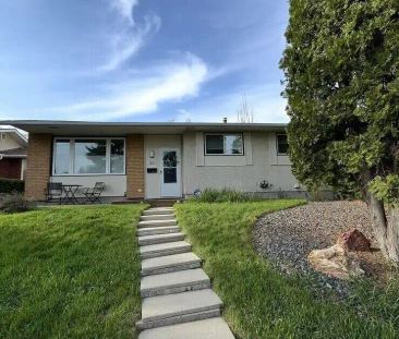 3 bed 1 bath Main Floor — 3 Bedrooms Main Floor - Photo 1