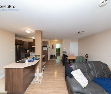 357 Charest Ouest - Photo 1