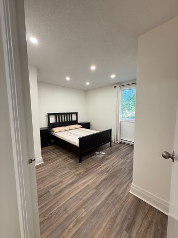 For Lease - 271 Eiwo Court Unit# 201, Waterloo, Ontario - Photo 2