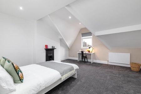 6 bedroom house to rent - Photo 2