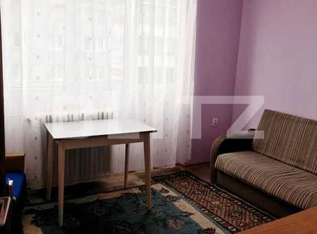 3 camere, loc de parcare, Piata Mihai Viteazu - Fotografie 2