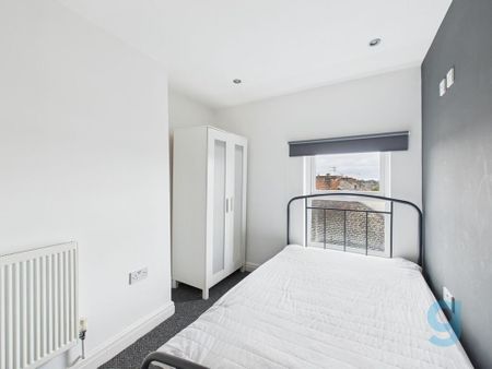 7 bedroom house of multiple occupation to rent - Photo 2