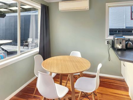 Welcome to this lovely 3 bedroom home with so much to offer. - Photo 3