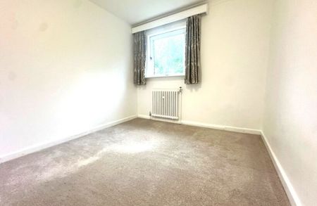 Belmont Close, Blackburn. Lancs. BB2 7AP - Photo 4