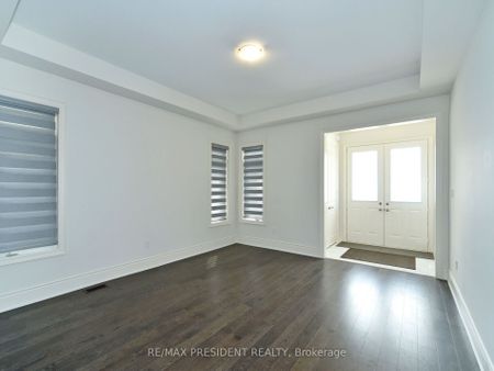 For Lease - 210 Mckean Drive, Whitchurch-Stouffville, Ontario - Photo 5