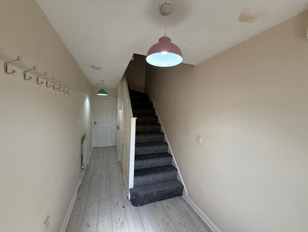 3 bedroom terraced house to rent - Photo 3