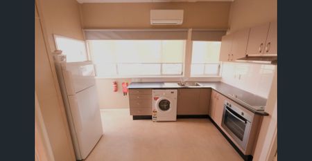 3 Bedroom Apartment - Photo 5